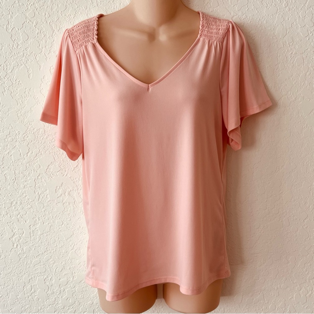 Michael Kors Pink Flutter Sleeve Blouse smocked at shoulders Pre-owned.